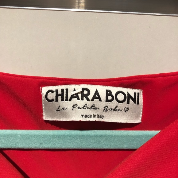 Elegant and Sexy Red Chiara Boni Gown - Picture 2 of 7